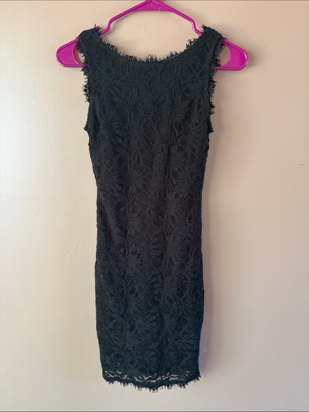 Black Lace Midi Dress - Sleek Sleeveless Sheath